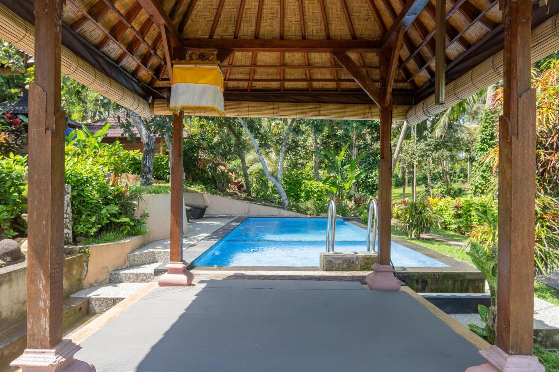 Pondok Hari Baik Balian Buitenkant foto
