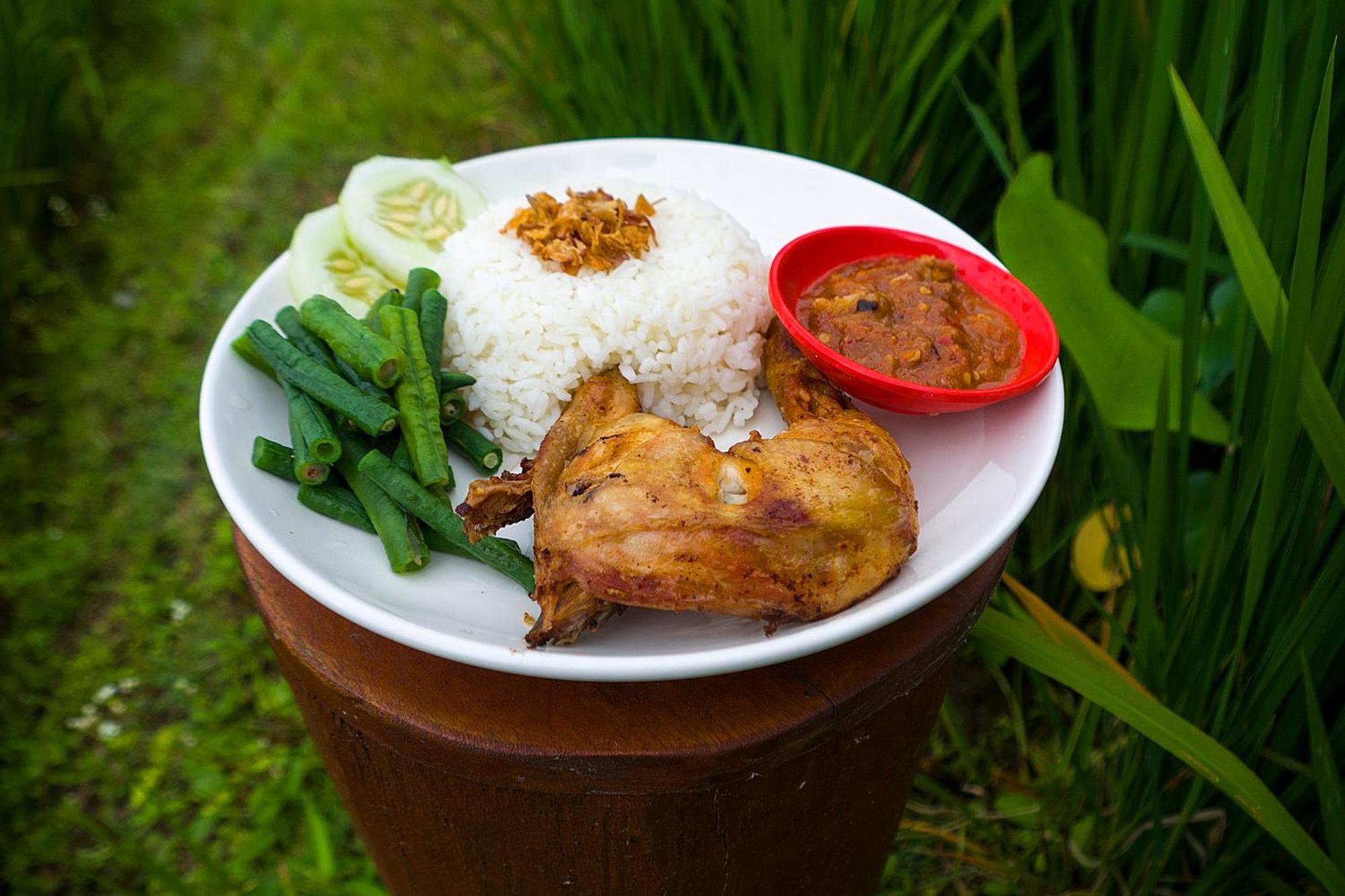 Pondok Hari Baik Balian Buitenkant foto